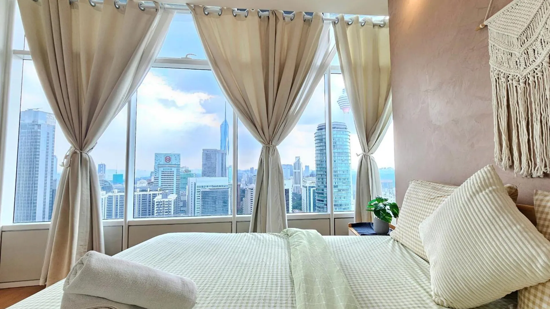 Apartment The Sky Residence Klcc By Asianhost Kuala Lumpur